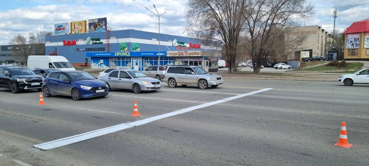 Өскеменде жол сызықтарын жаңарту жұмыстары жалғасуда