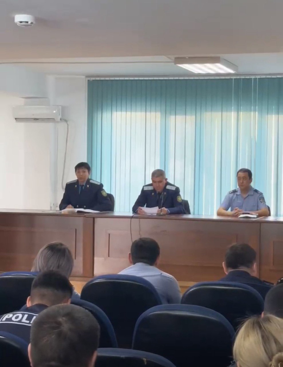 Алматы қаласының арнайы прокурорларымен Алатау ауданы прокурорының орынбасарымен бірлесе отырып Алатау аудандық полиция басқармасында «азаптауларды ескерту, полиция қызметкерлерінің арасында жою» тақырыбында полиция қызметкерлерімен кездесу өткізілді