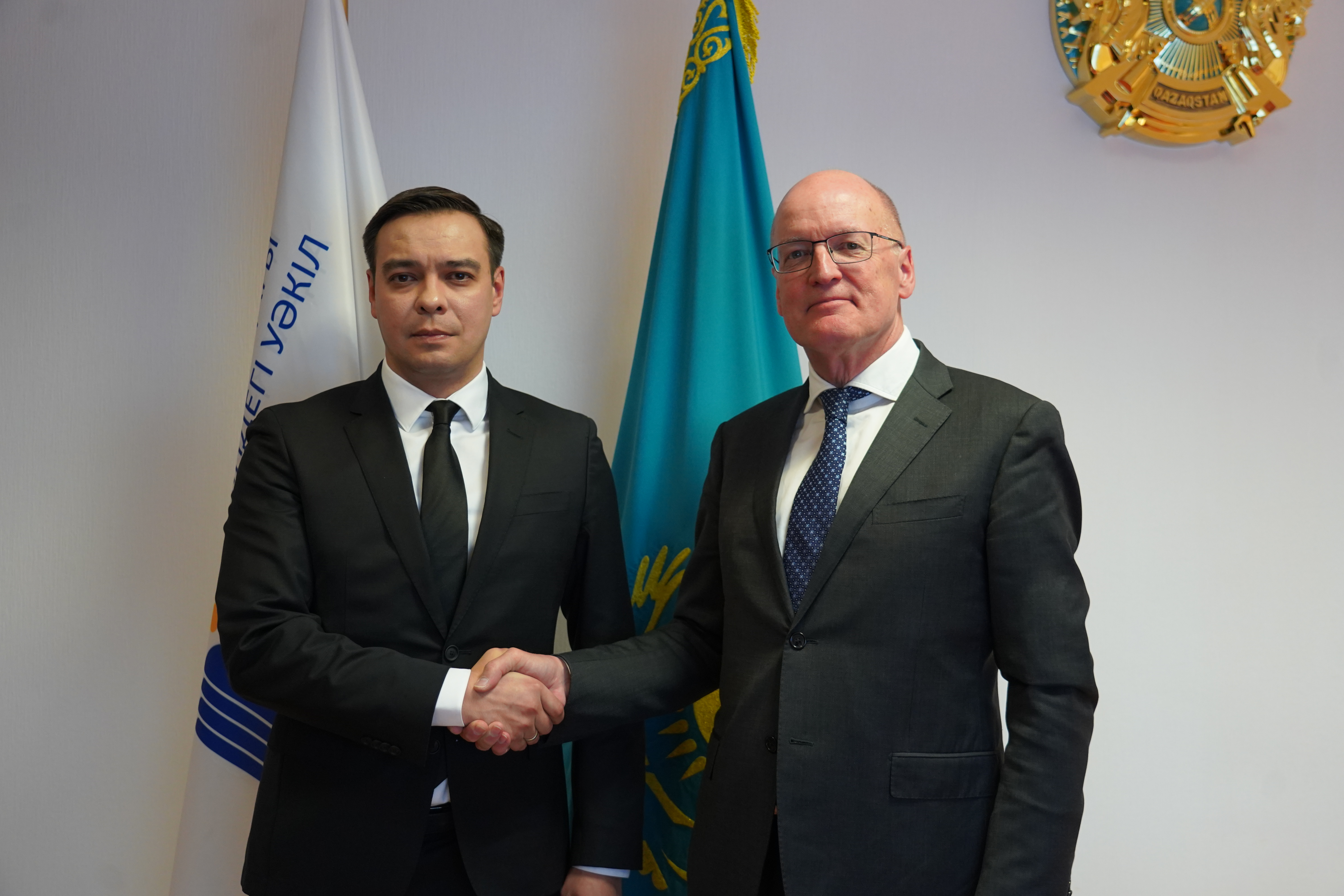 Омбудсмен Нидерланд Корольдігінің Адам құқықтары жөніндегі елшісімен кездесті