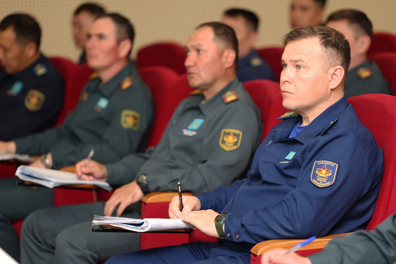 Сержанттардың курстық дайындығы: олар қарулы қақтығыстарды зерделеп, өз бетінше әрекет етуді үйренуде