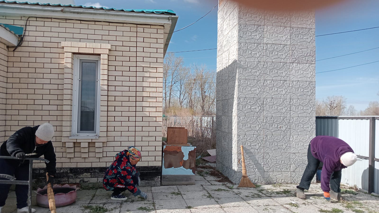 ауыл мешітінің аумағын тазалау