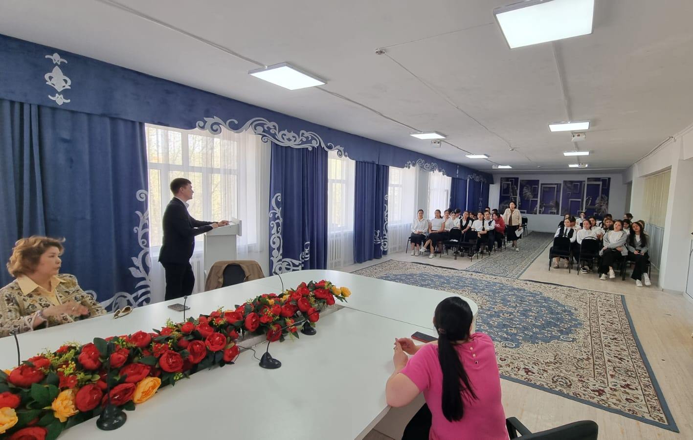 Арал-Сырдария бассейндік инспекциясының бас мамандары Қызылорда университетінің оқытушыларымен бірлесіп. Қорқыт ата орта мектептің 11 сынып оқушыларына түсіндіру жұмыстарын жүргізді