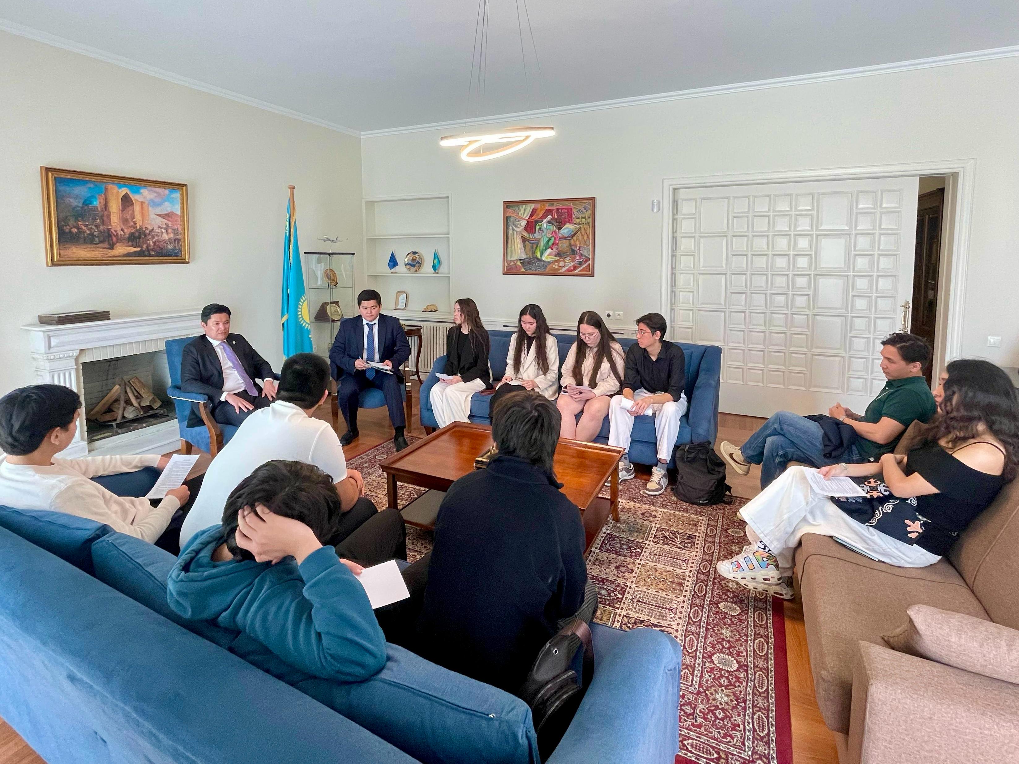 Kazakh Ambassador Meets with Kazakh Students in Athens
