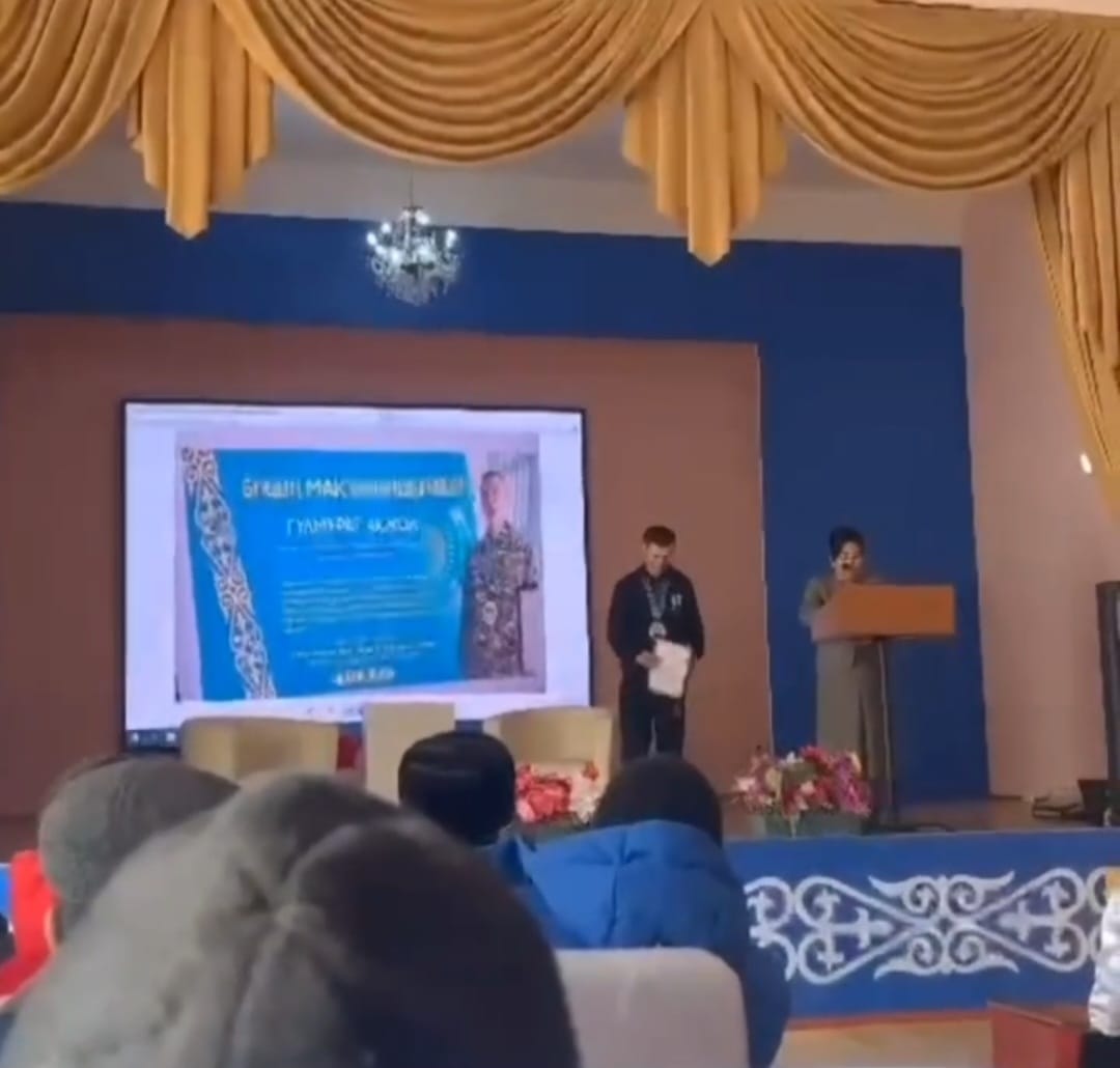 Жалағаш ауылының азаматы ГҮЛМУРАТ АҚЖОЛ Қазақстан Республикасы Қорғаныс министрлігінің "21450 әскери бөлімі" сарбазы.