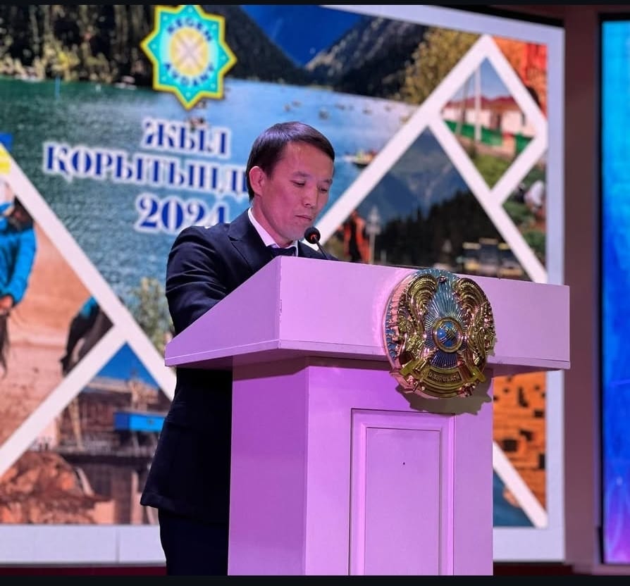 2024 жылғы 21 қарашадағы Қазақстан Республикасының Президентінің жарлығы бойынша "Алтын алқа" алқасымен Жалағаш ауылының тұрғыны Ағыбаева Асел Рысбекқызы, Тоғызбұлақ ауылының тұрғыны Шункеева Назерке Аманболқызы "Күміс алқа" алқасымен марапатталды.