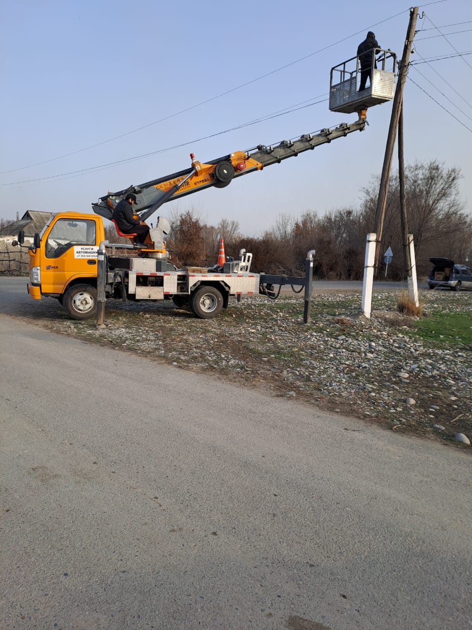 Тастөбе ауылдық округінің істен шыққан көше шамдарын ауыстуру жұмыстары жүргізілді.