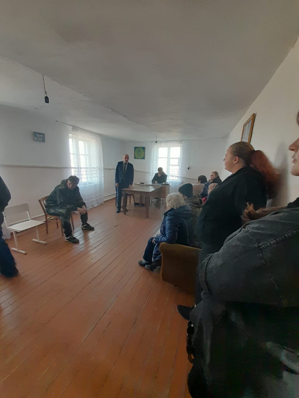 Красноармейск ауылдық округінің әкімі А. К. Хлебниковтың халықпен есептік кездесулері