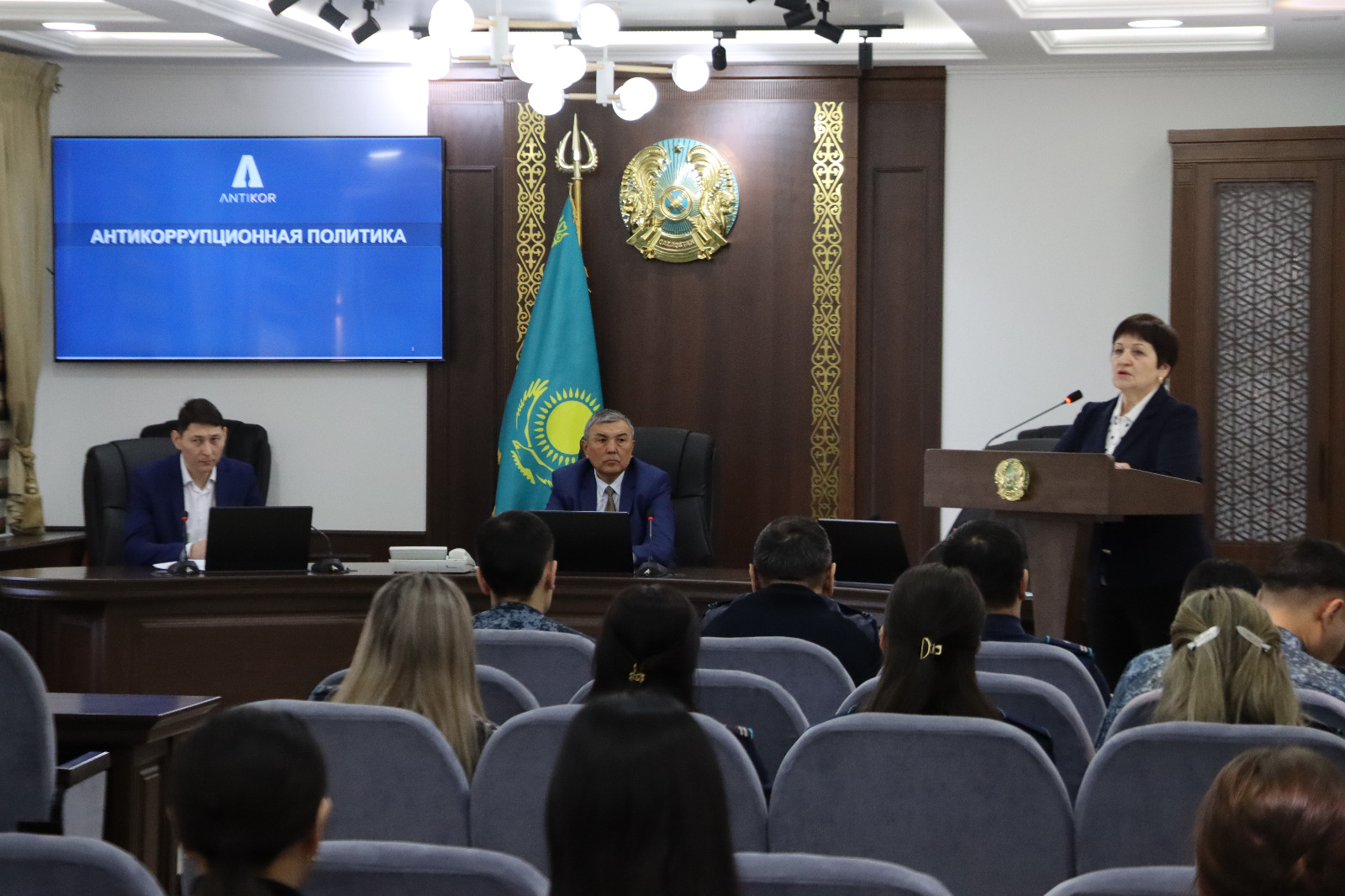 Полиция департаментінде сыбайлас жемқорлықпен күрес тақырыбында кездесу өтті