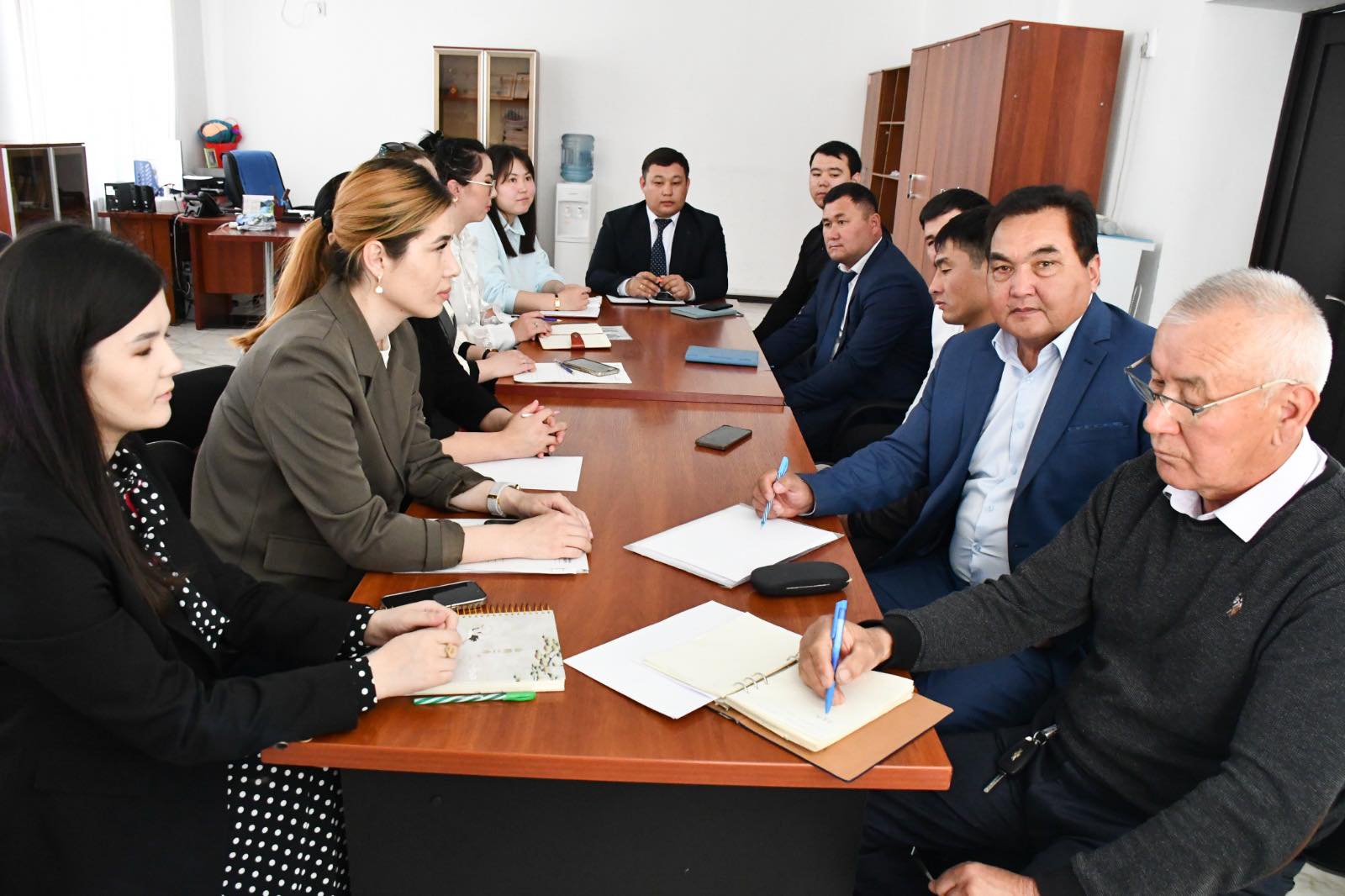 «Е-ҚЫЗМЕТ» ЖҮЙЕСІНІҢ ЖҰМЫС ТӘРТІБІ ТҮСІНДІРІЛДІ