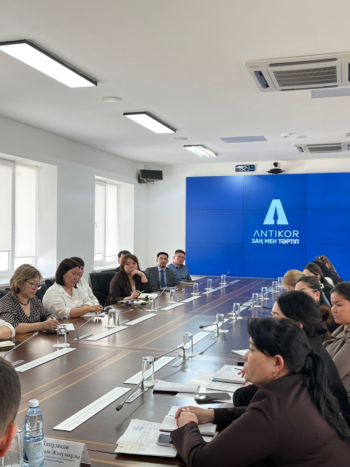 Атырау облысы бойынша Сыбайлас жемқорлыққа қарсы қызмет комплаенс-офицерлерге әдістемелік көмек көрсетуді жалғастыруда