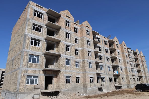 ТҮРКІСТАН: ТӨЛЕБИДЕ 3 ЖАЙЛЫ МЕКТЕП, 3 ТҰРҒЫН ҮЙДІҢ ҚҰРЫЛЫСЫ АЯҚТАЛУҒА ЖАҚЫН