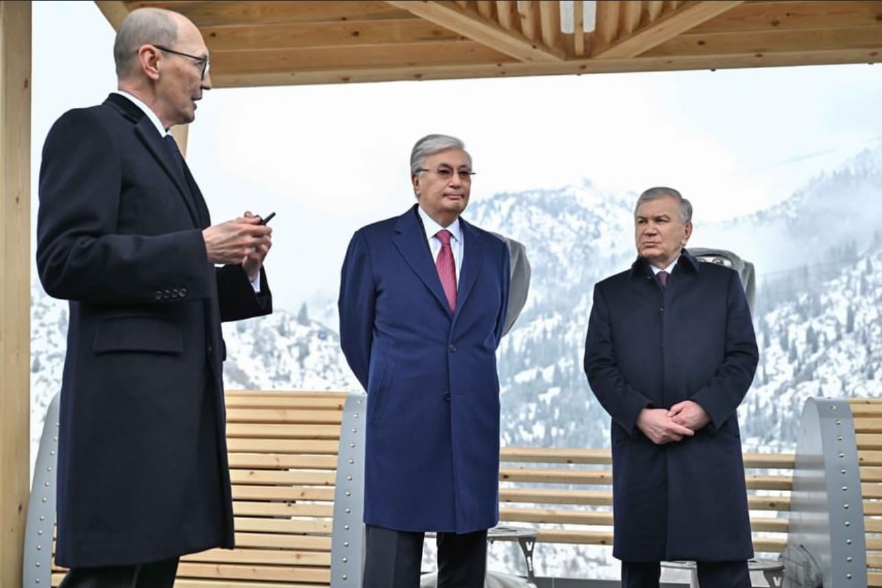 Қазақстан мен Өзбекстан президенттері Алматының тау шаңғысы кластерін аралап көрді