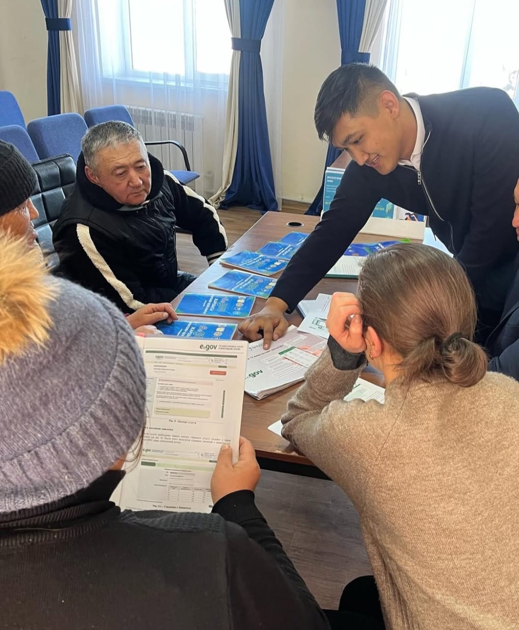 “Сапалы қызмет-басты міндет”  дөңгелек үстел