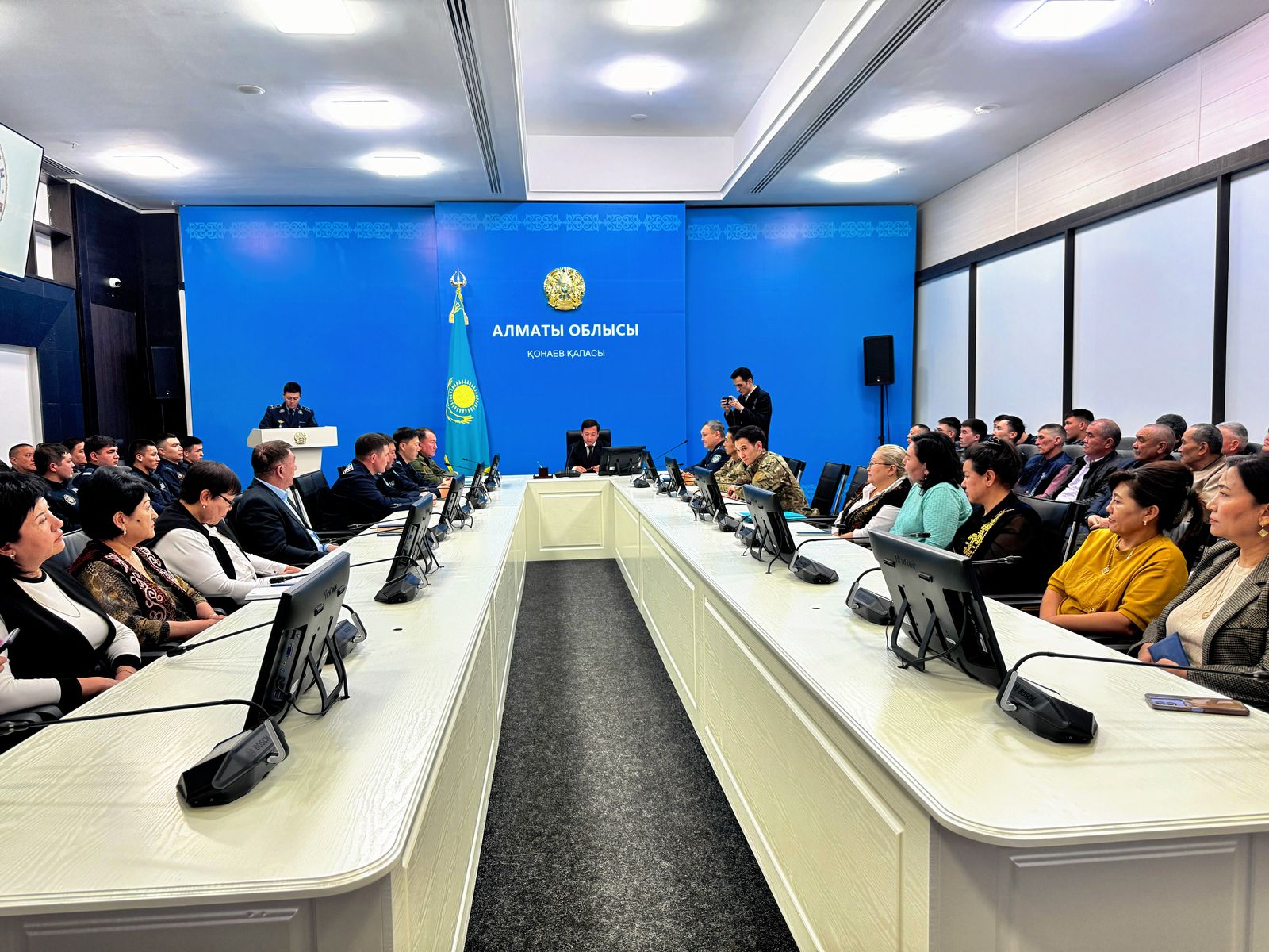 Алматы облысында дағдарыс жағдайында фронт-офистер іс-қимылының бірыңғай алгоритмі бойынша оқыту өтті