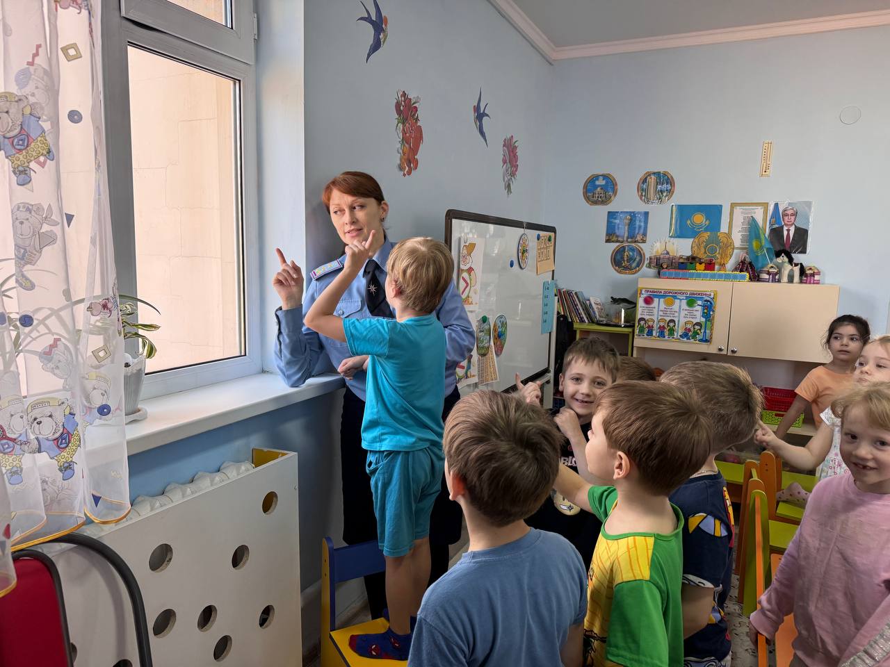 Балалардың терезеден құлау қауіп-қатерінің алдын алайық!