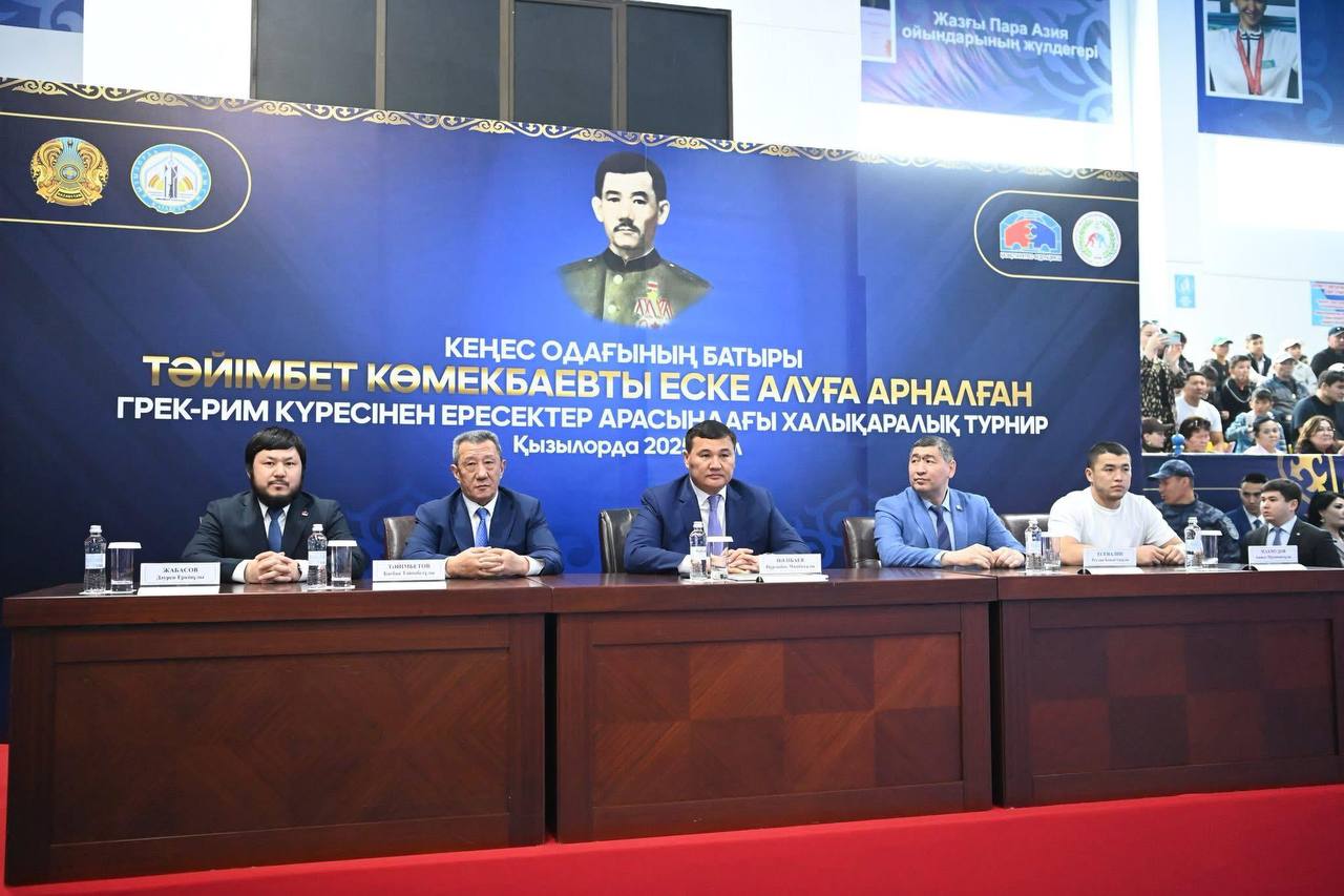 РУСЛАН ЕСЕНАЛИН ҚЫЗЫЛОРДА ҚАЛАСЫНДАҒЫ СПОРТ НЫСАНДАРЫН АРАЛАДЫ