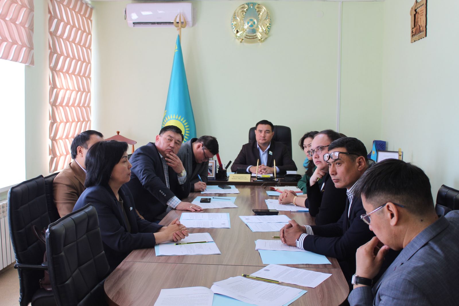 18 сәуірде Қ.М.Балмағамбетовтың төрағалығымен қалалық мәслихаттың тұрақты комиссия және кезектен тыс сессия отырыстары өтті