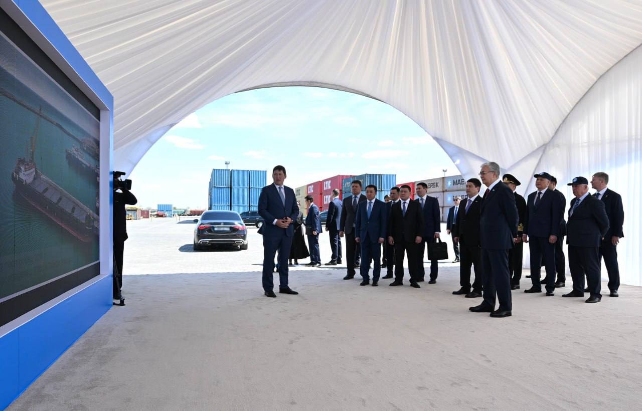 Президент Маңғыстау өңіріндегі көлік-логистика инфрақұрылымының даму барысымен танысты