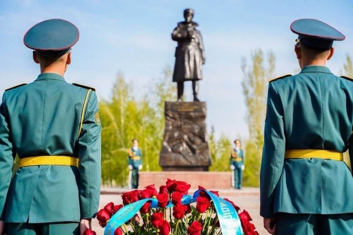 «Батырларға тағзым»: Ұлы Отан соғысының ардагерлерін іздеуге арналған онлайн платформа іске қосылды