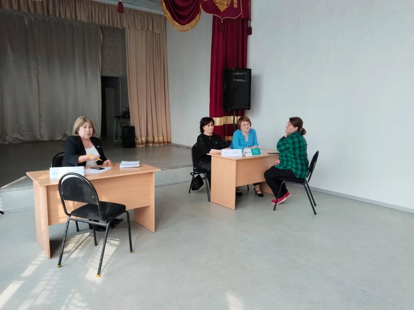 "AMANAT" партиясының Сандықтау мобильді қоғамдық қабылдауы Сандықтау ауылында азаматтарды қабылдауды ұйымдастырды.