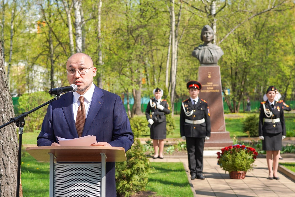 ҚР РФ Елшісі Д. Абаев Әлия Молдағұлова атындағы  Мәскеу мектебінде болды
