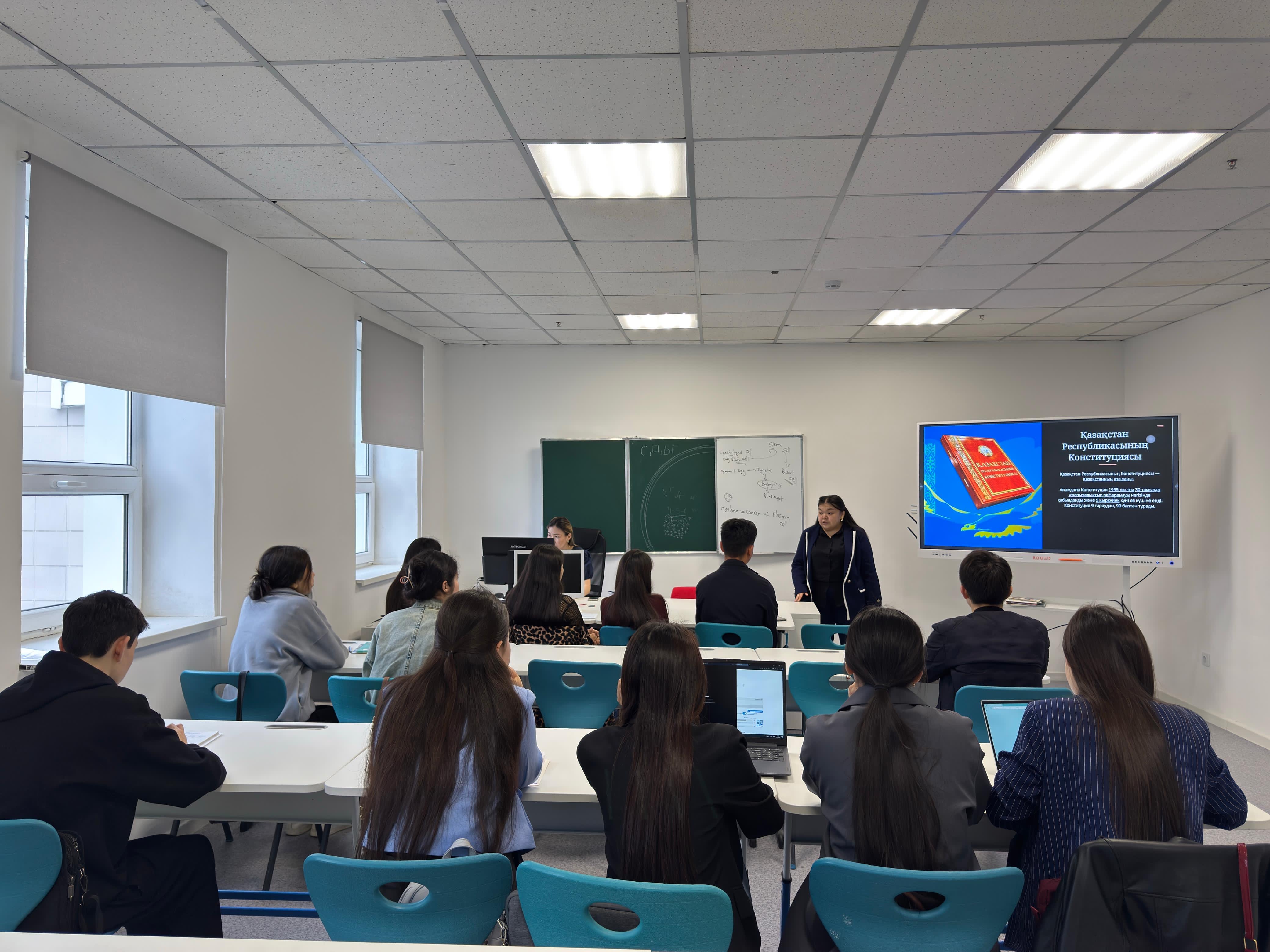 Студенттерге семинар өткізілді
