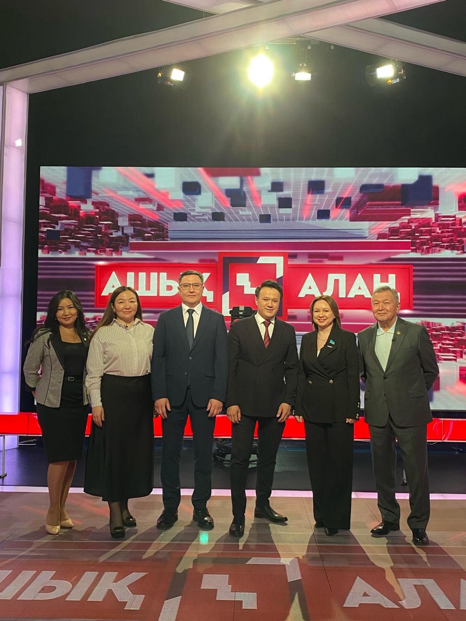 Ашық алаң" бағдарламасында мәжбүрлеп орындаудың және жеке сот орындаушылардың мәселелері мен оларды шешу жолдары