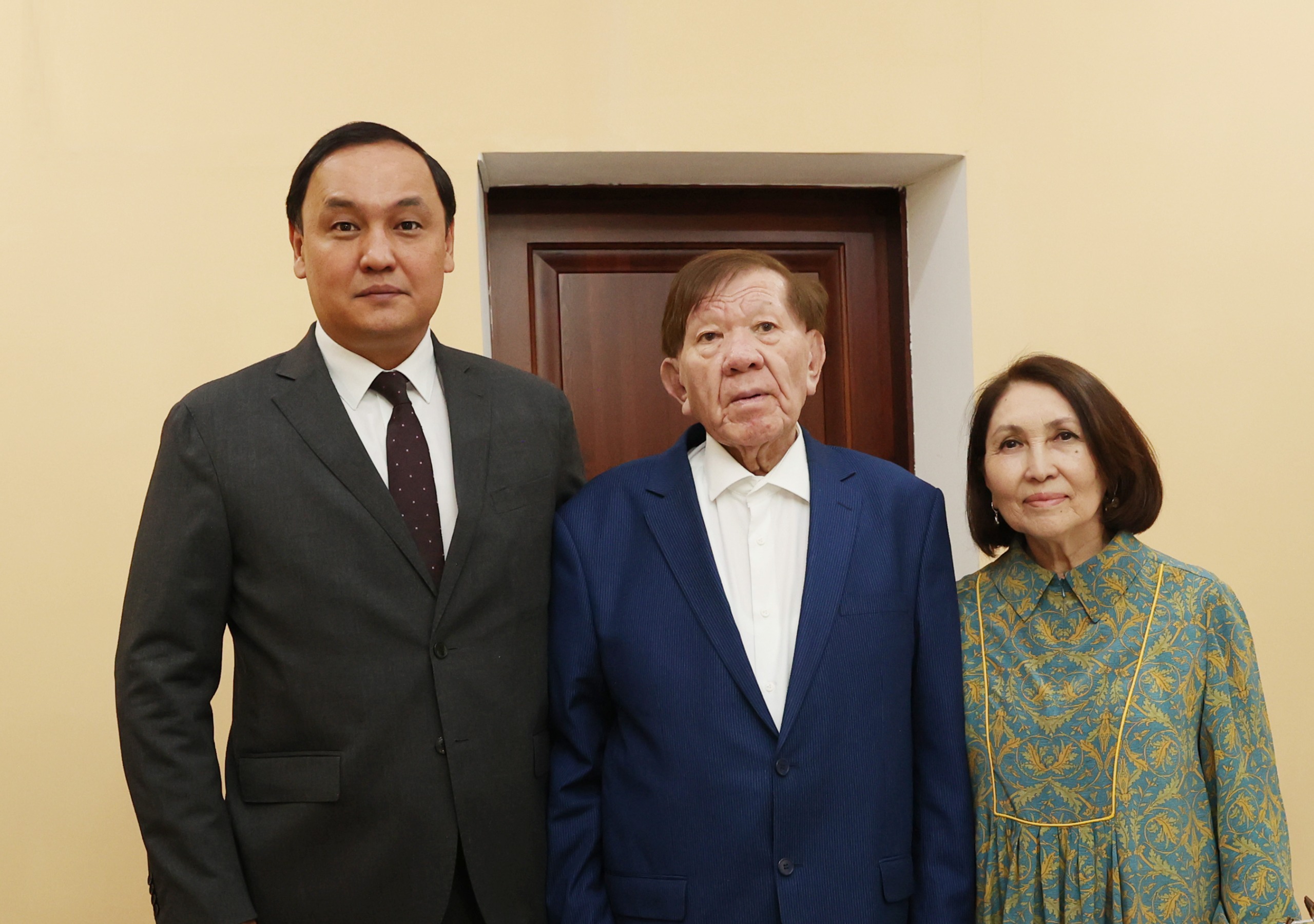 Жамбылдықтар Мұхтар Шахановқа құрмет көрсетті