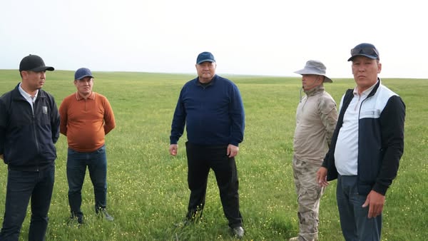 ЖӘНІБЕК АҒЫБАЕВ ШЕГІРТКЕГЕ ҚАРСЫ ДӘРІЛЕУ ЖҰМЫСТАРЫНЫҢ БАРЫСЫМЕН ТАНЫСТЫ