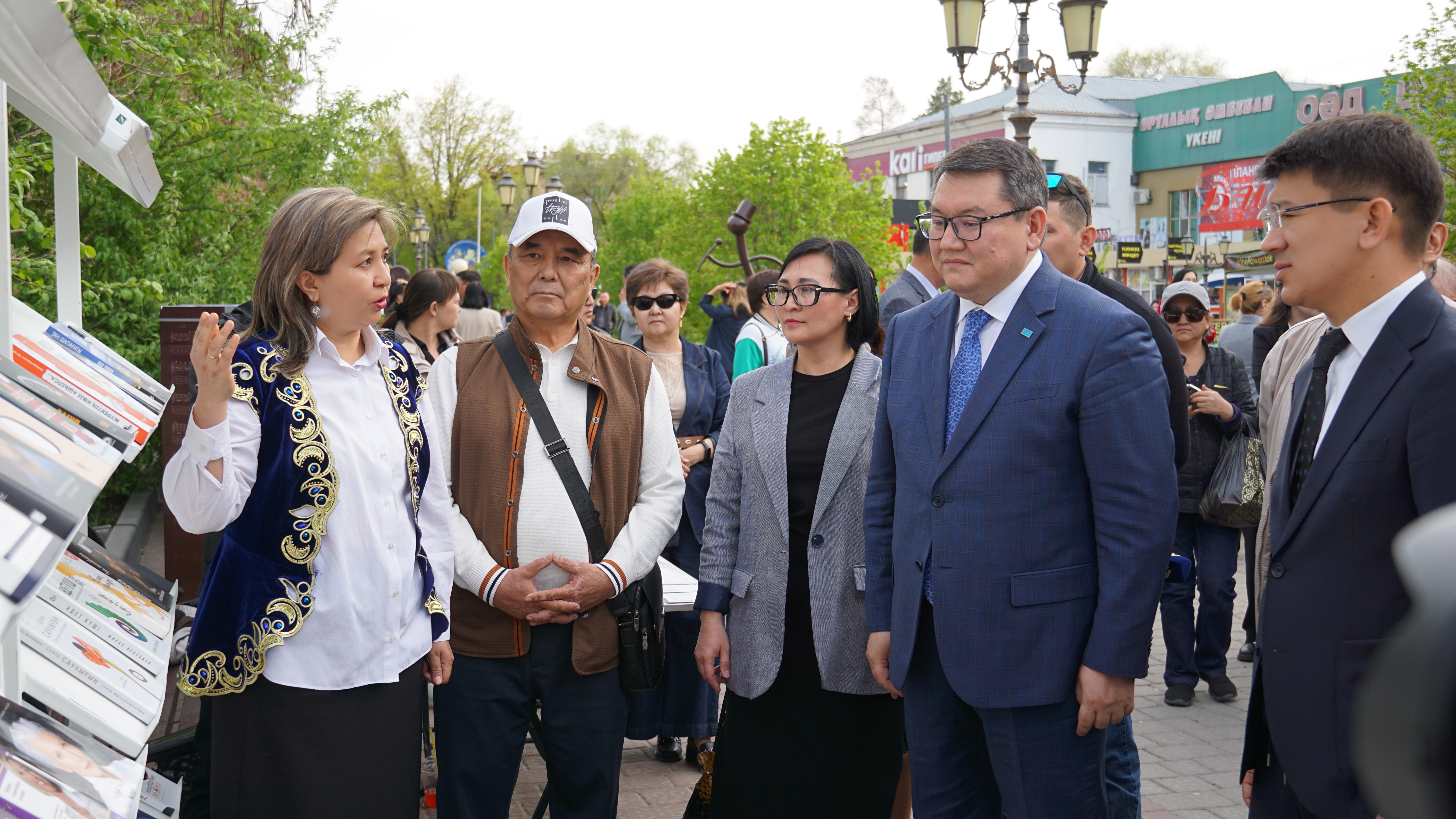Ұлттық кітап күніне орай «Кітап – мәңгілік мұра» атты кітап жәрмеңкесі өтті