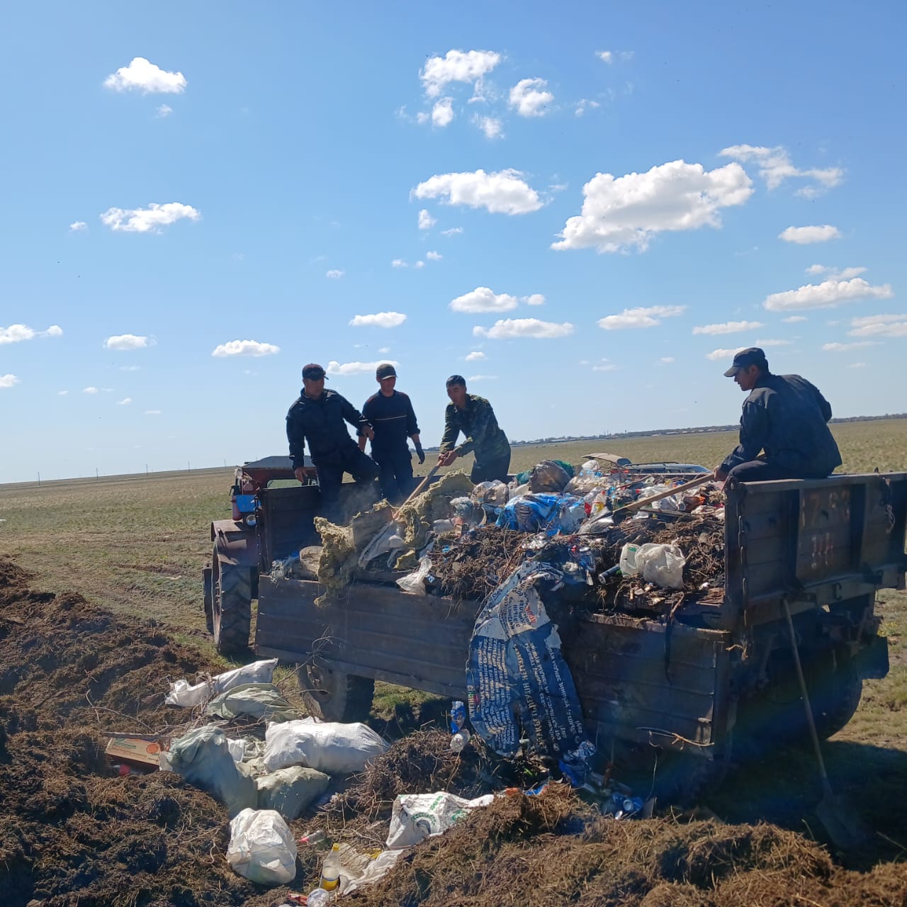 "Таза Казақстан" ауыл ішінде тазалық жұмыстары жүргізілді.