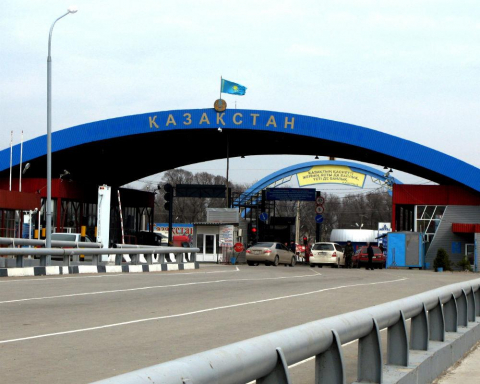 Кеден өкілдерін тізілімге енгізу мемлекеттік қызмет көрсетуден бас тарту үшін қандай негіздер болуы мүмкін?