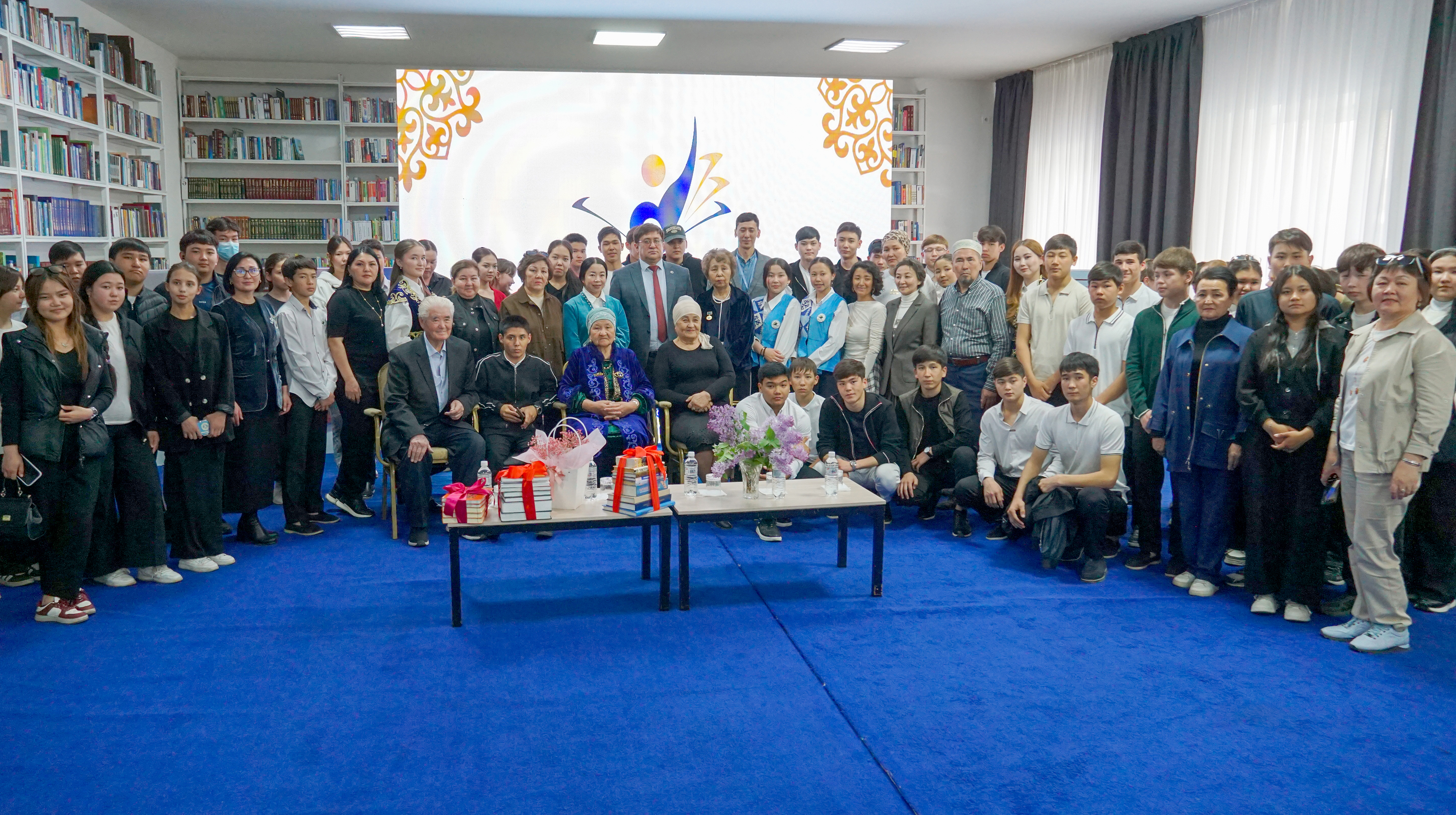 «Кітап – ғасырлар шежіресі» атты кітап фестивалі өтті