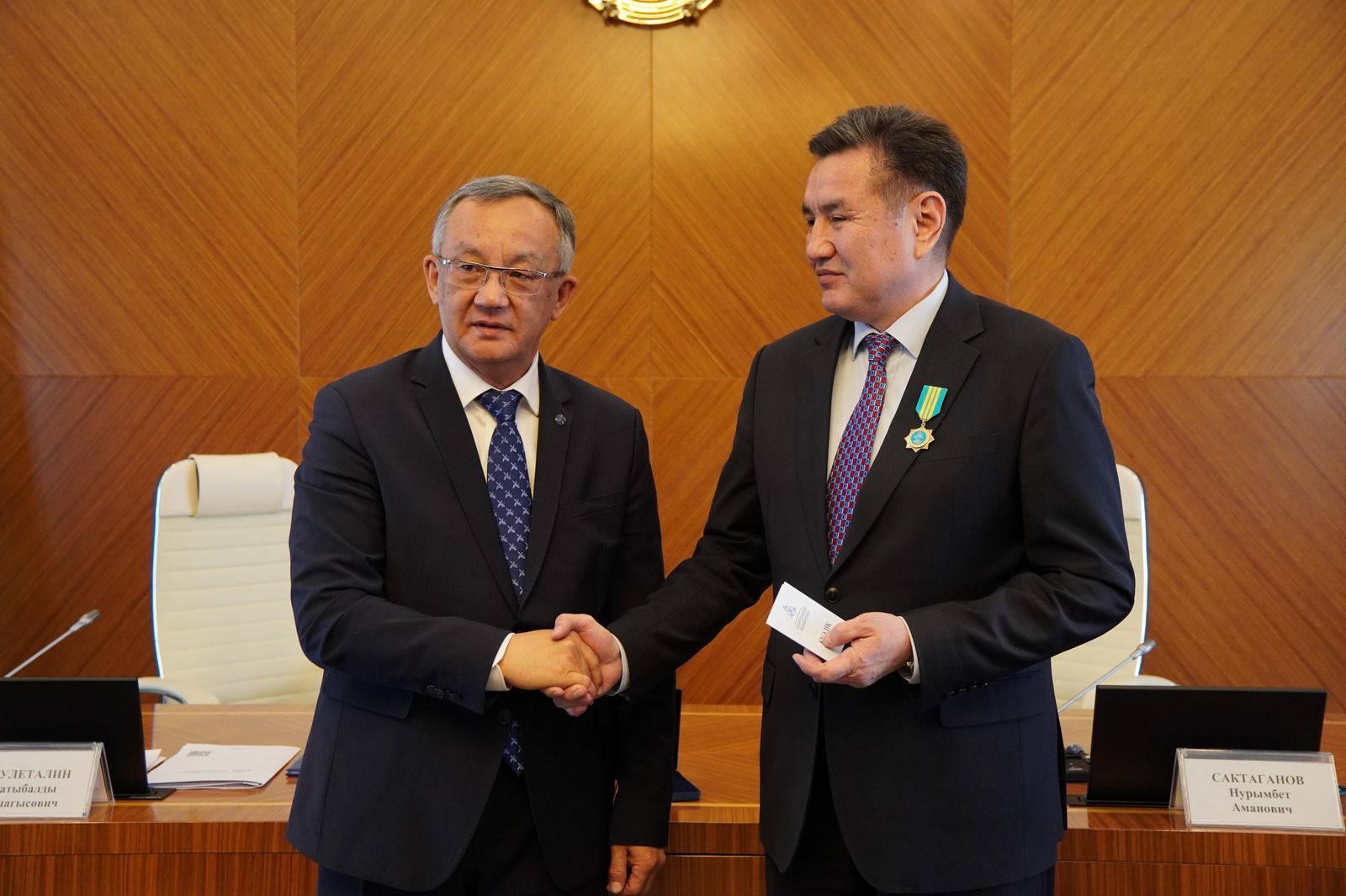 ШҚО-да әлеуметтік әріптестік, еңбек және әлеуметтік қатынастарды реттеу жөніндегі облыстық үшжақты комиссияның отырысы өтті