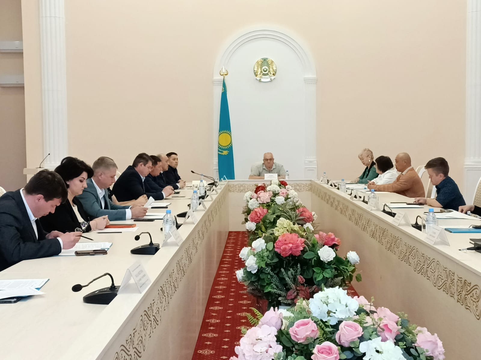 Қоғамдық кеңес отырысы