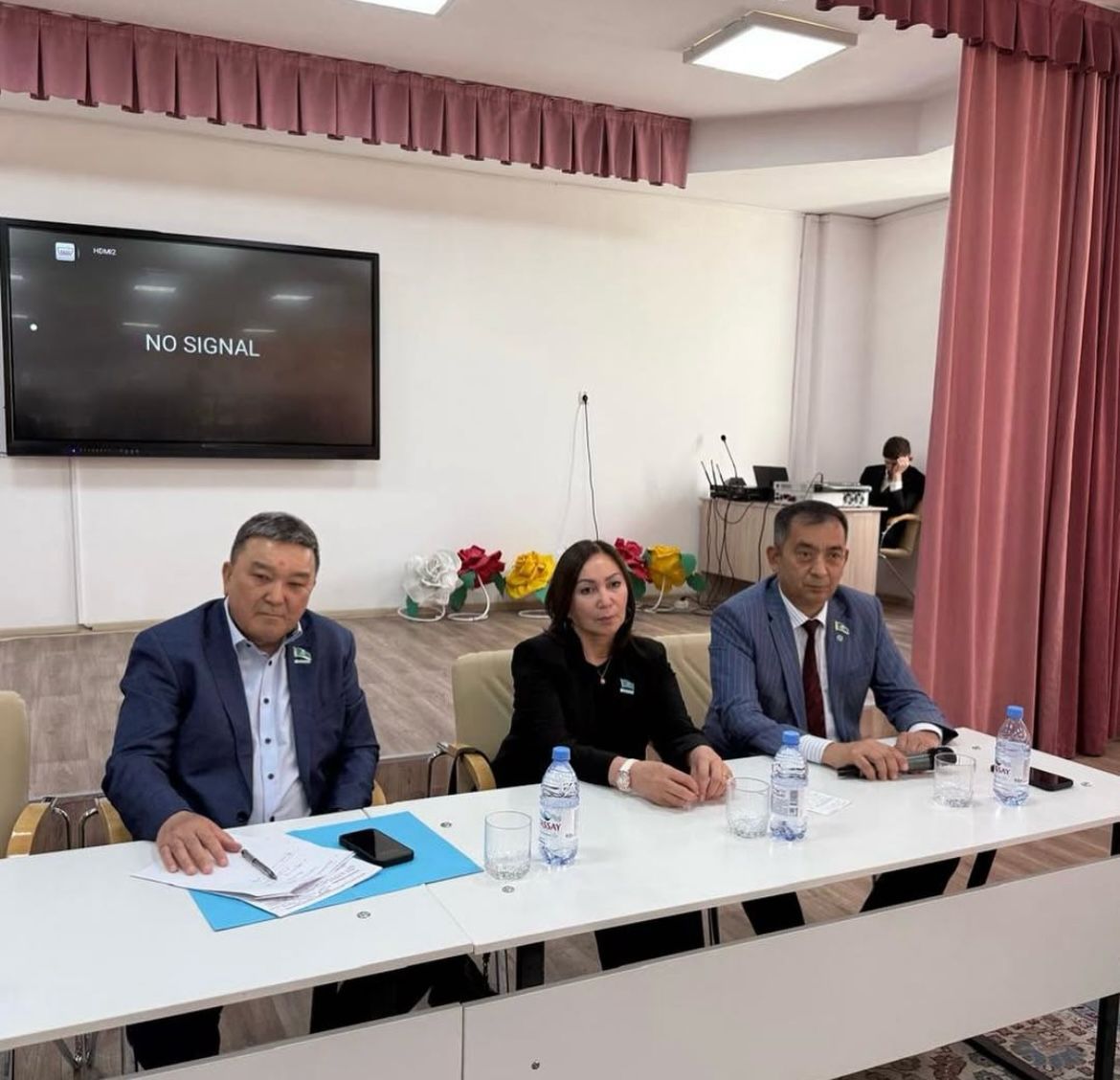 Жетісу облыстық мәслихатының депутаттары Ынтымақ ауылында сайлаушылармен кездесті