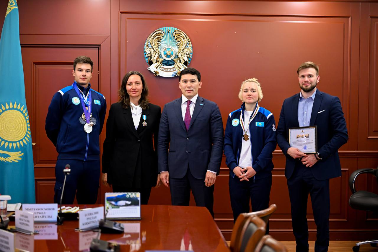 Ербол Мырзабосынов встретился с претендентами на лицензию Олимпийских игр в Милане