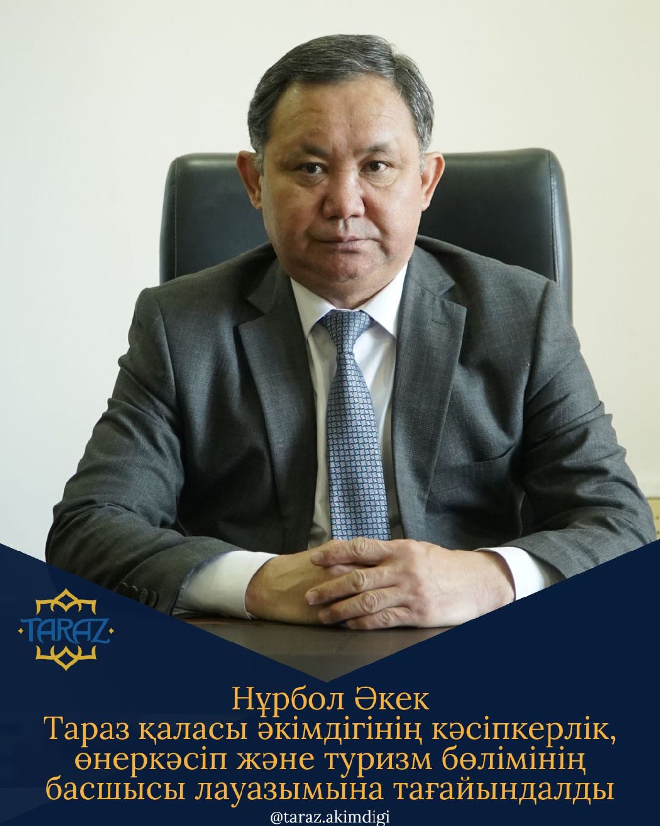 Порно черлидерлері өздерінің барлық тесіктеріне кіріп жатыр