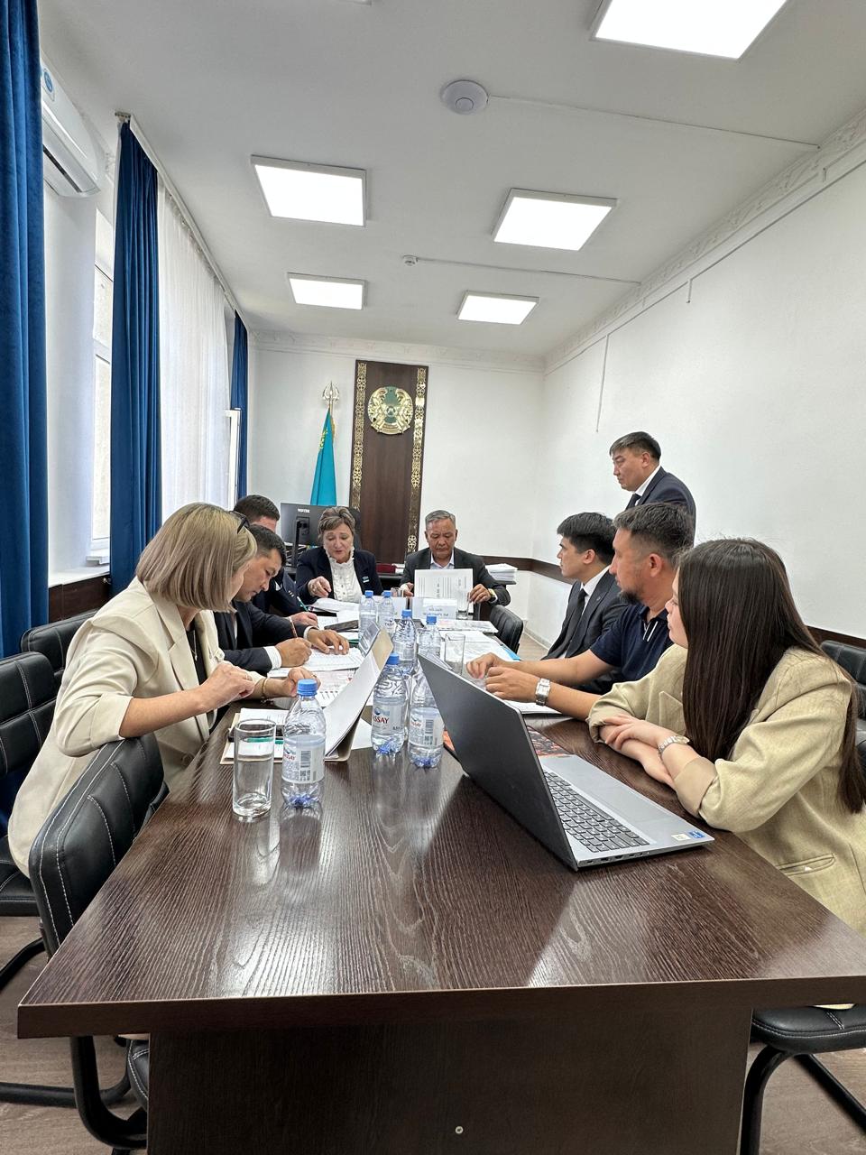 Алатау қалалық мәслихатының тұрақты комиссия отырысында маңызды мәселелер талқыланды