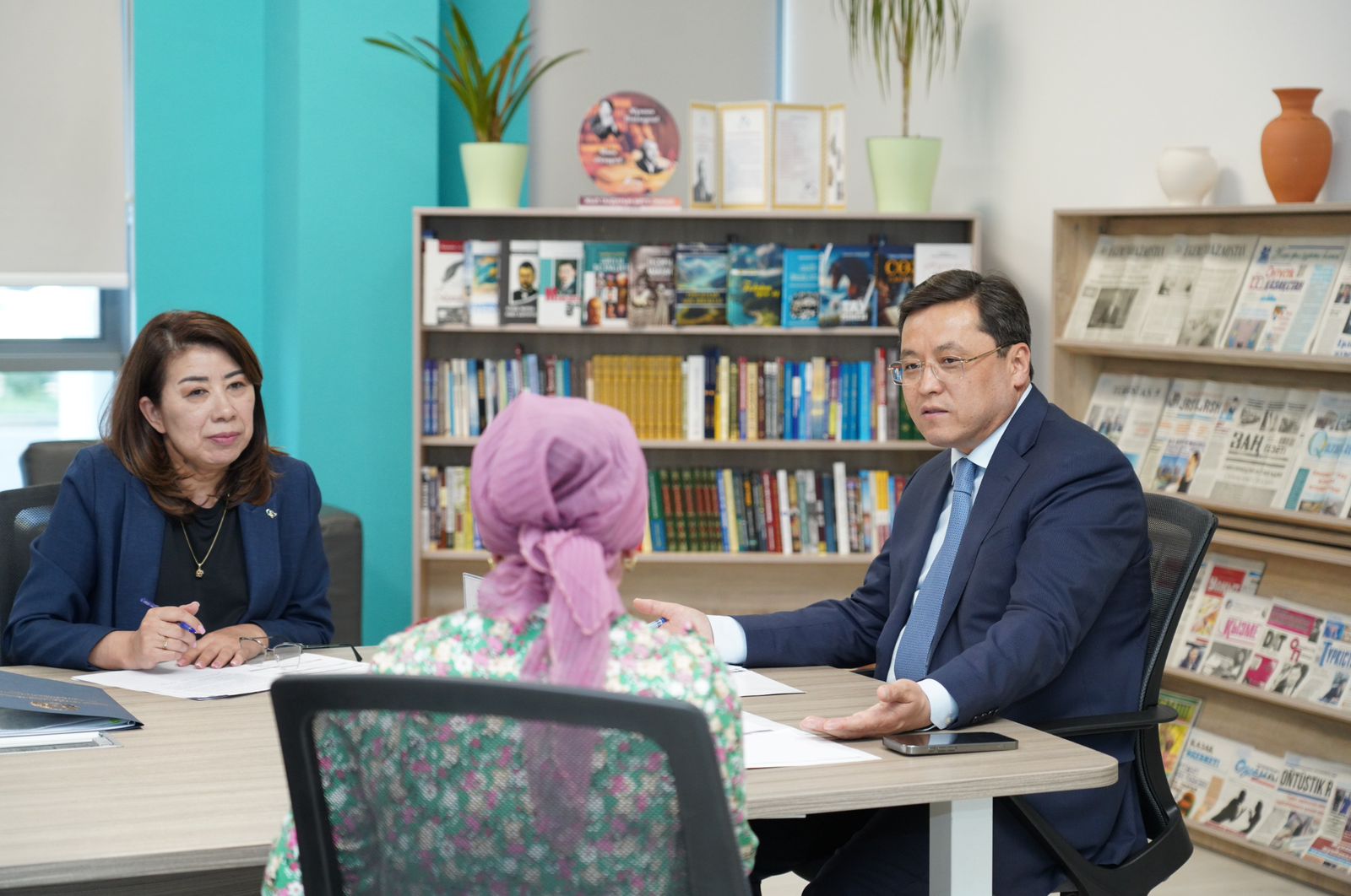 ТҮРКІСТАН: ӘЛЕУМЕТТІК МӘСЕЛЕЛЕР АШЫҚ ДИАЛОГ АЛАҢЫНДА ҚАРАЛДЫ