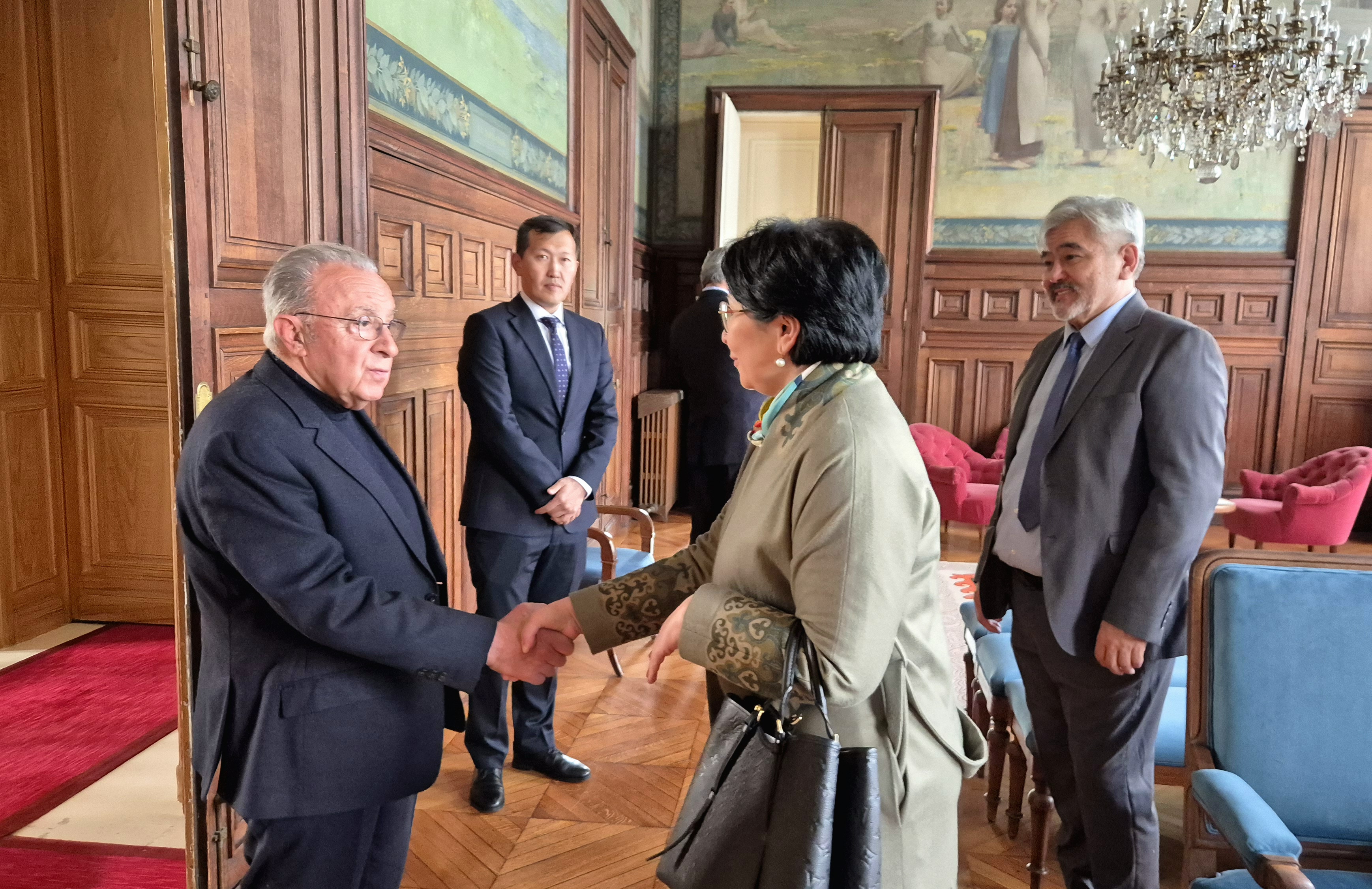 Renforcement du partenariat entre Kyzylorda et Nogent-sur-Marne : une coopération tournée vers l’avenir