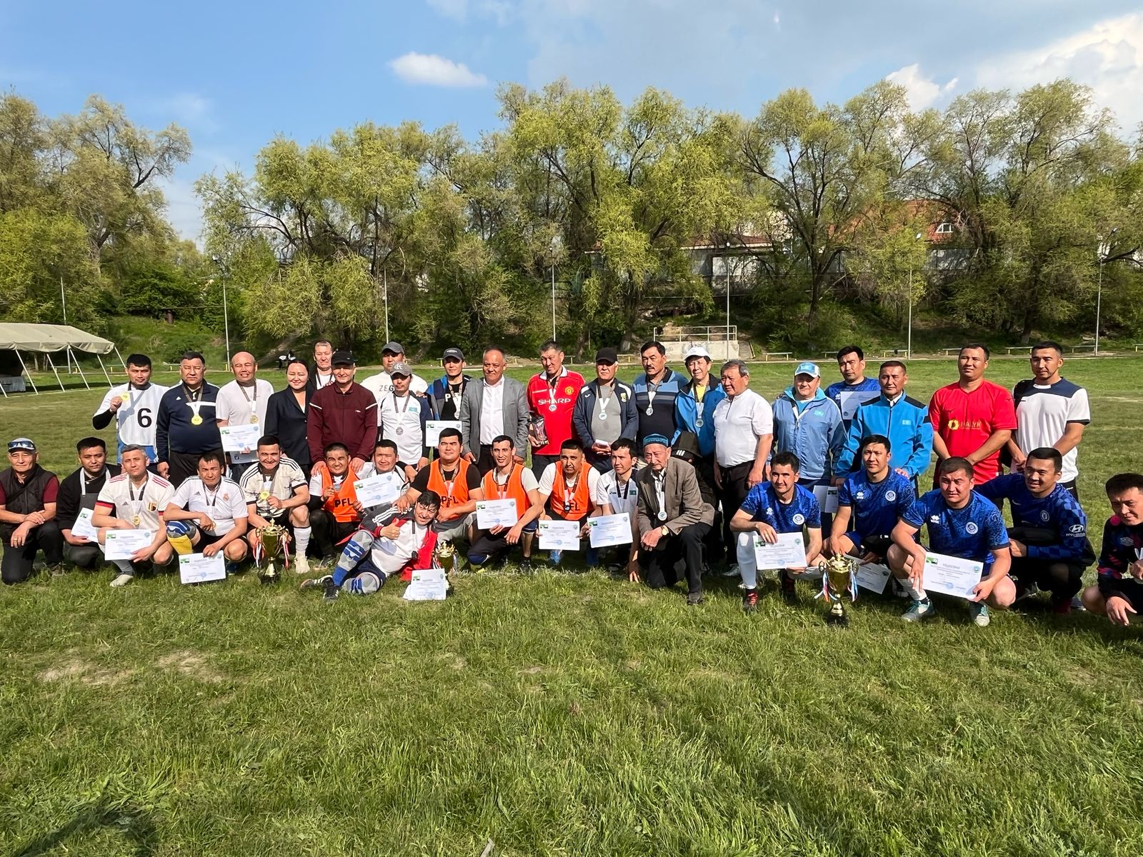 Боралдай кентінде Жеңістің 80 жылдығына арналған шағын футбол турнирі өтті