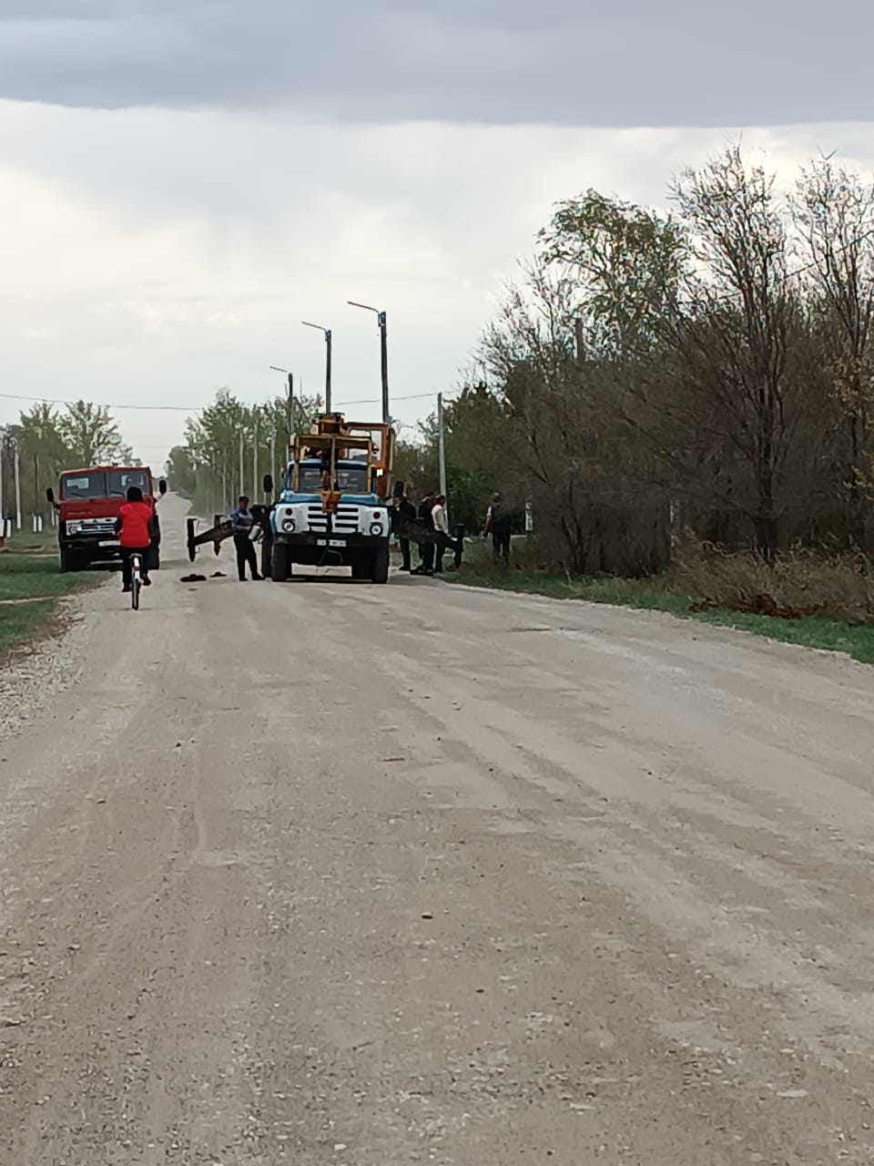 Рауан көшесінде көше жарығын салу жұмыстары жүргізілуде