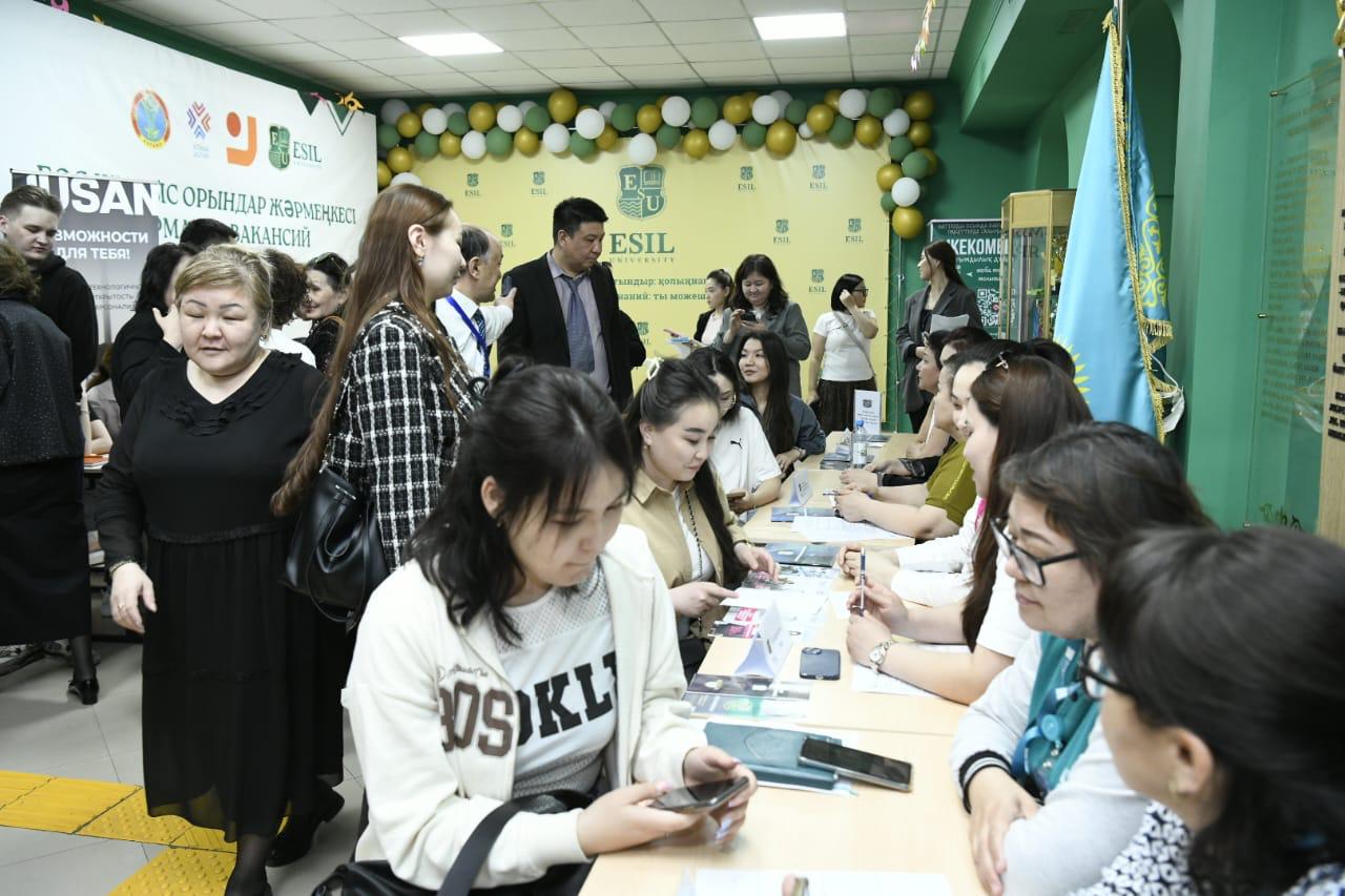 Астанада кезекті бос жұмыс орындарына арналған жәрмеңке өтті: оған 50 жұмыс беруші ұйым қатысты