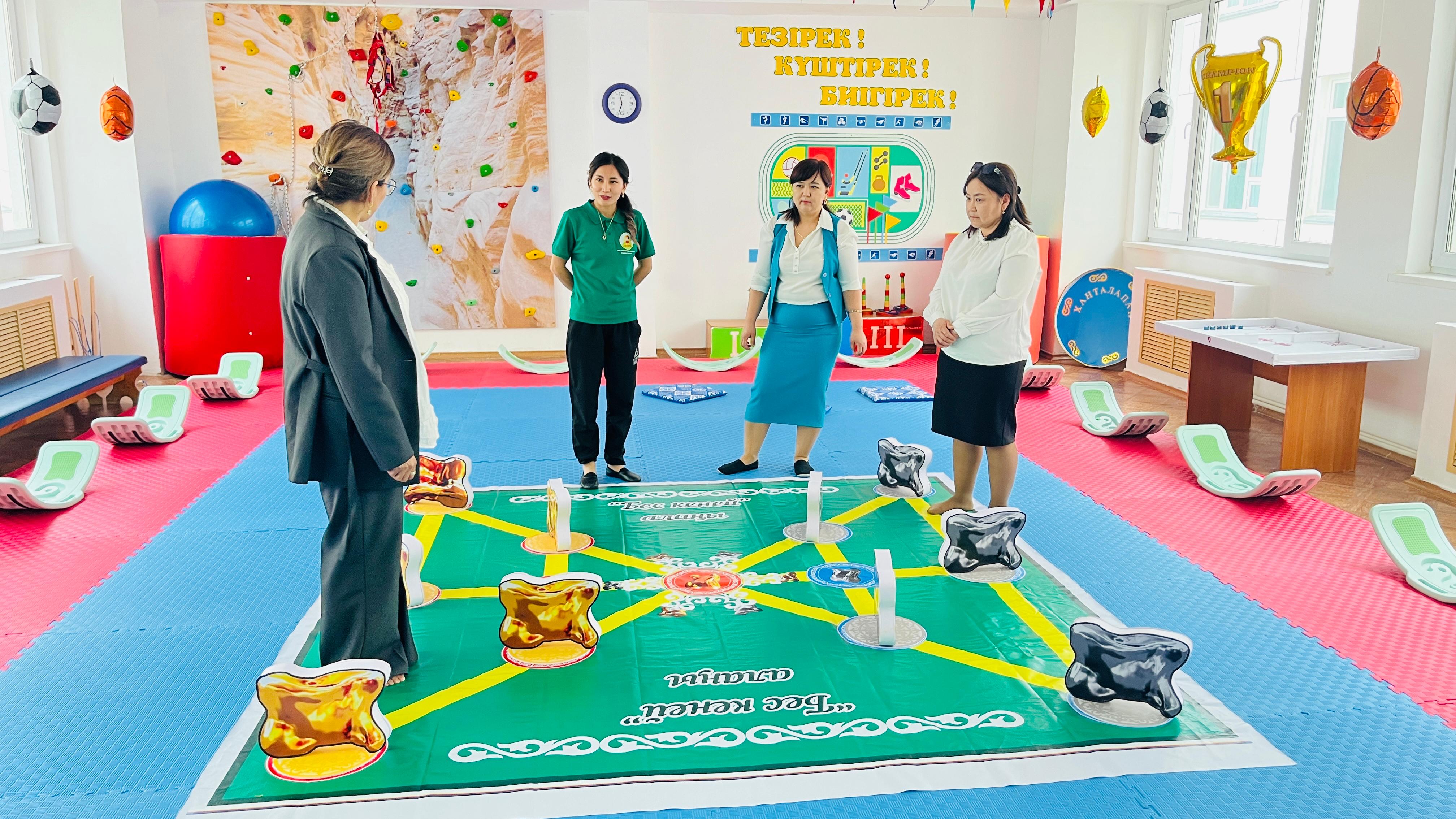 «Педагогикалық идеялар жәрмеңкесі: Білемін. Жасаймын. Қолданамын» тақырыбында облыстық семинар-практикум оздырылды