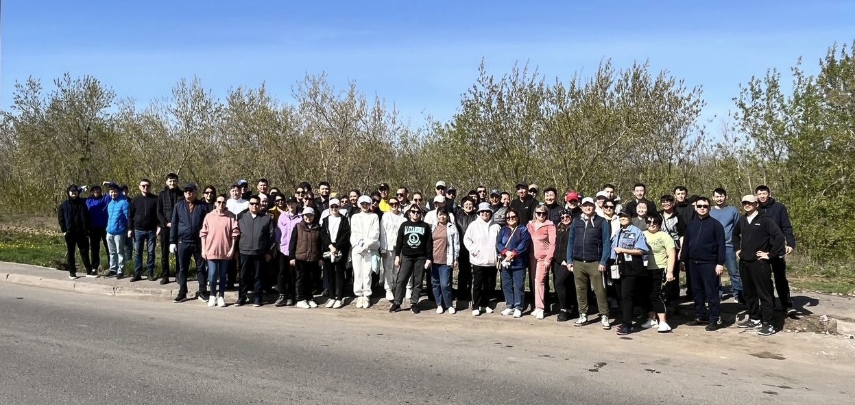 🌳Сотрудники ГУ”Управление жилья и жилищной инспекции города Астаны” приняли участие в масштабной экологической акции “Таза Қазақстан. Астана-образец чистоты и порядка” и Всемирного дня чистоты.