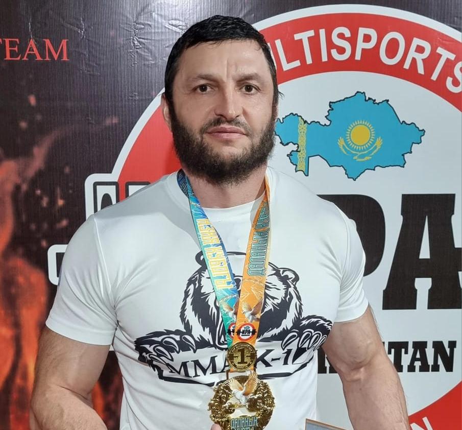 The athlete from Temirtau set two records at the Asian Cup in powerlifting