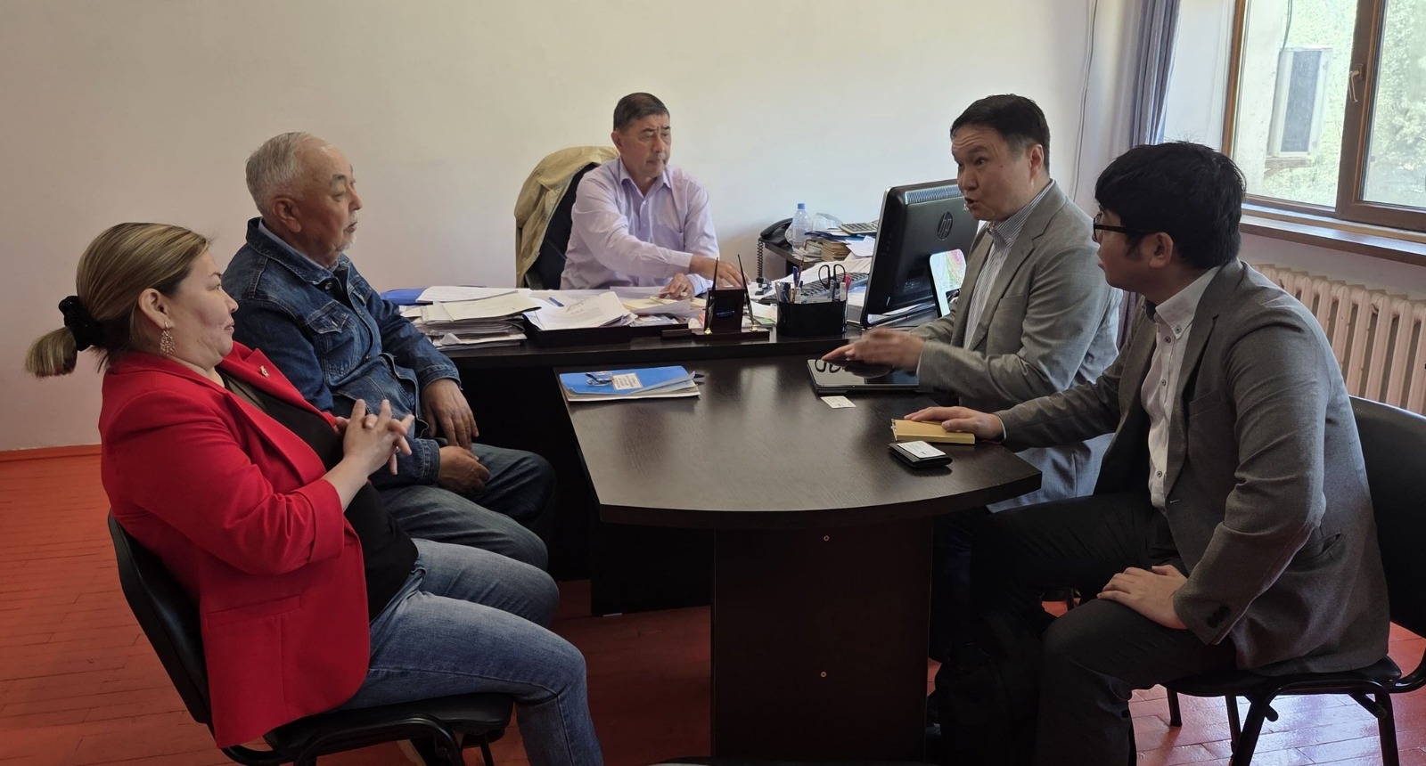 Казахстанские и японские ученые работают над испытанием нового гербицида