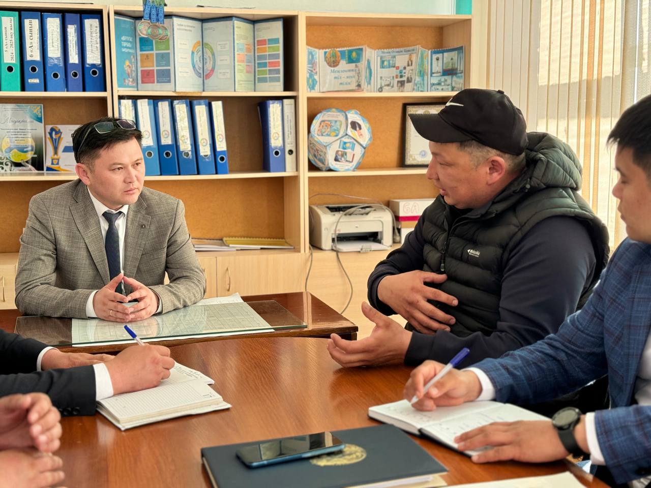 Көкентау ауылдық округі тұрғындарымен ашық форматта кездесу өткіздім.