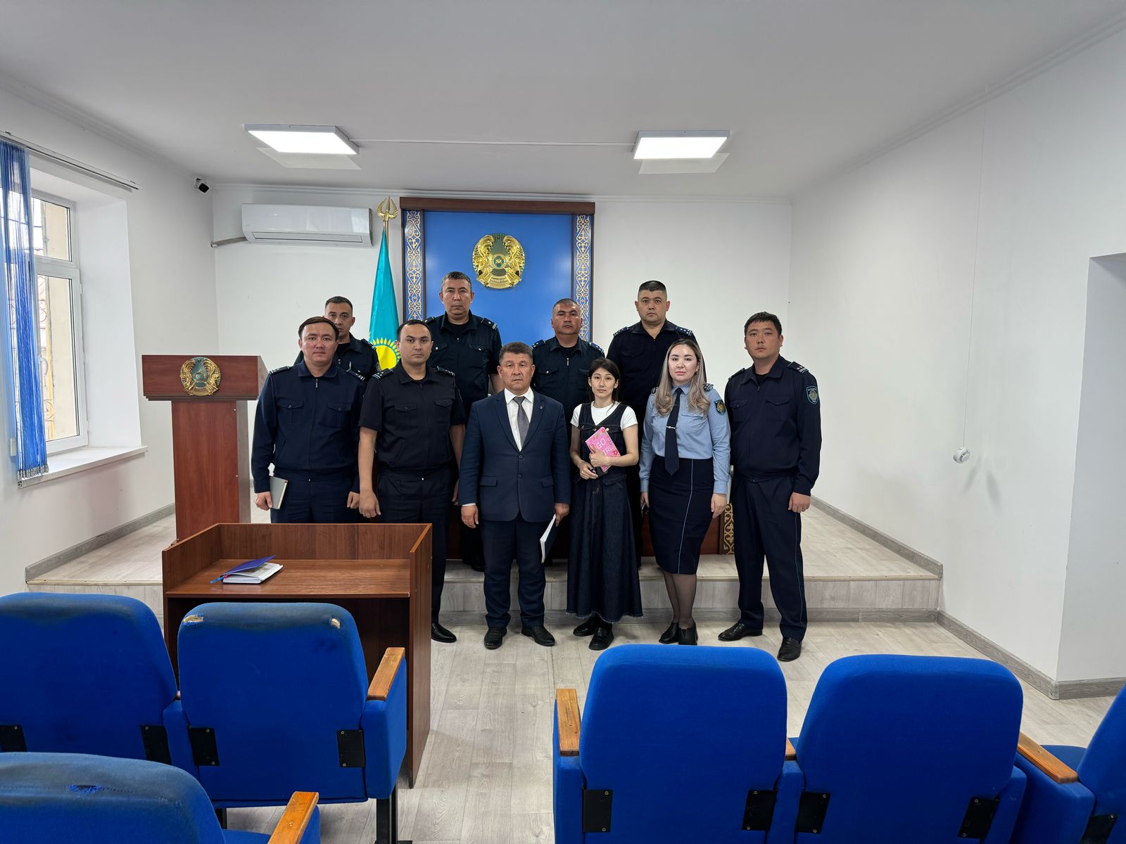 Өкіл Байзақ ауданы полиция бөлімінің жеке құрам қызметкерлерімен кездесу өткізді